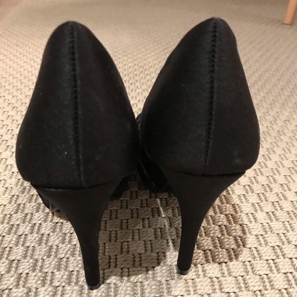 Lulu Townsend black peep toe pumps - Picture 3 of 4